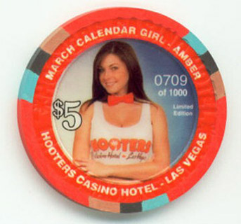 Hooter Calendar Girls on Hooter S Calendar Girl March 2006  5 Casino Chip   Front   Back